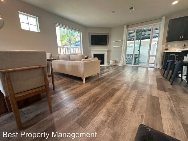 Building Photo - 4 br, 2.5 bath House - 60 Havenwood Ct