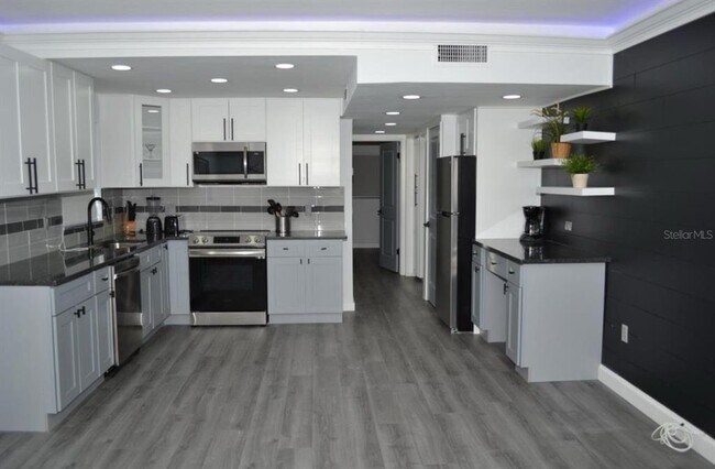 Foto del edificio - 3675 Gulf Blvd