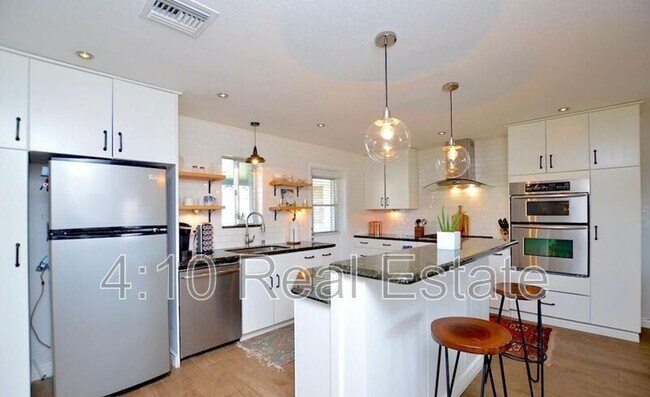 Foto del edificio - 1018 E Marigold Ln