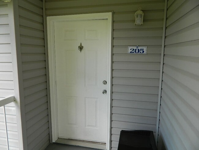 Building Photo - 1br 1 bath Condo-Lake Mary in the Regency Park Community