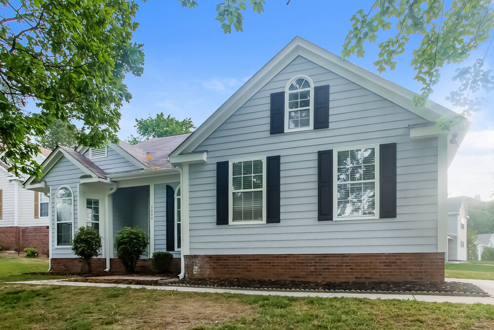 Foto principal - 7200 Daerwood Pl
