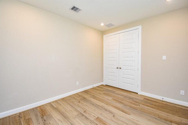 Building Photo - 2642 Summer Indigo Trl