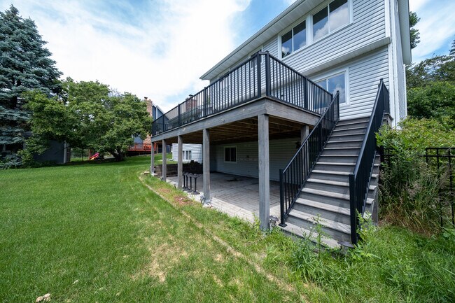 Foto del edificio - 5793 Turtle Lake Rd