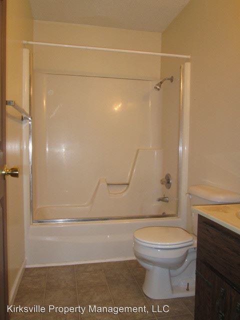 Foto del edificio - 308 E Missouri St