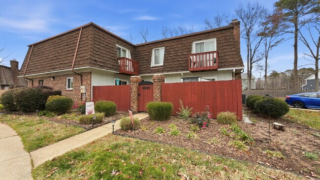 Foto del edificio - 2 Bed 2 Bath Condo Just Minutes from NAS Oceana Dam Neck in Virginia Beach!