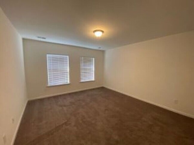 Foto del edificio - Pleasant Springs