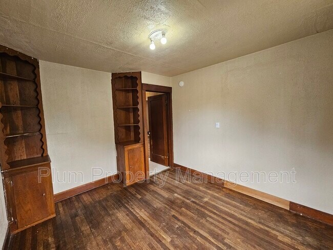 Foto del edificio - 1405 River Rd