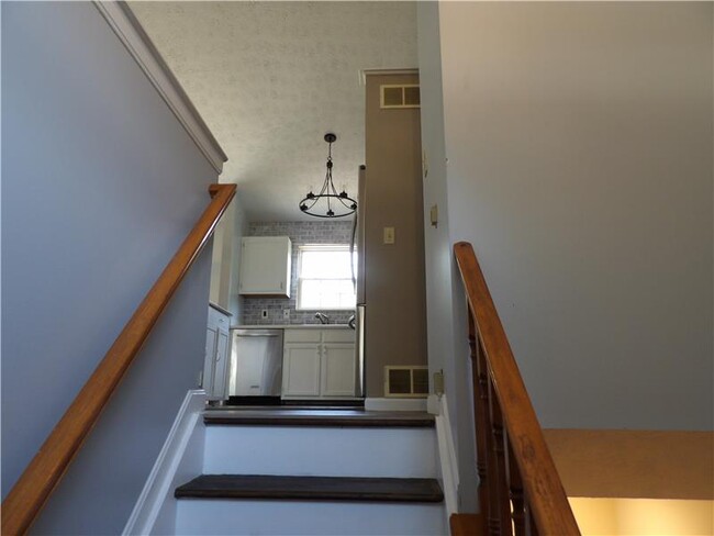 Foto del edificio - 2700 Berwood Ln