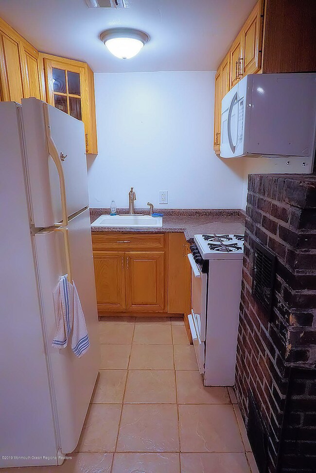 Building Photo - 29 Carteret Ave