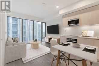 Building Photo - 8 Cumberland St