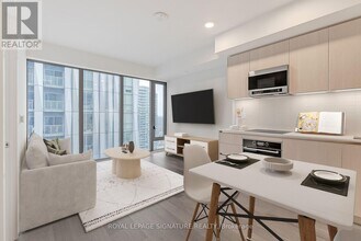 Building Photo - 8 Cumberland St