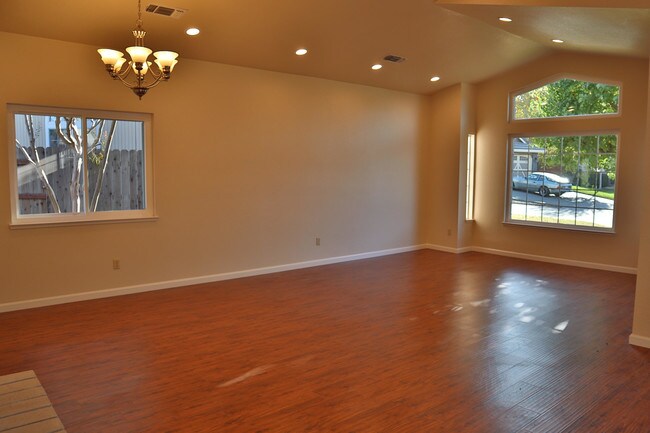 Building Photo - 2815 Tems Ct
