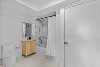 Building Photo - 95 S Broadway