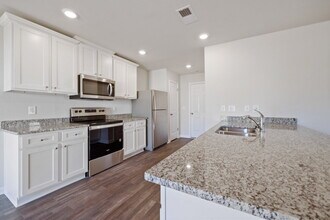 Building Photo - 2110 Briar Run Dr