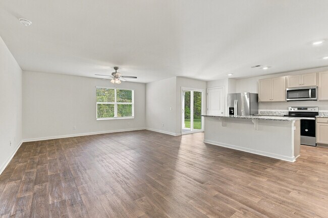 Foto del edificio - 100 Cotton Bluff Ct