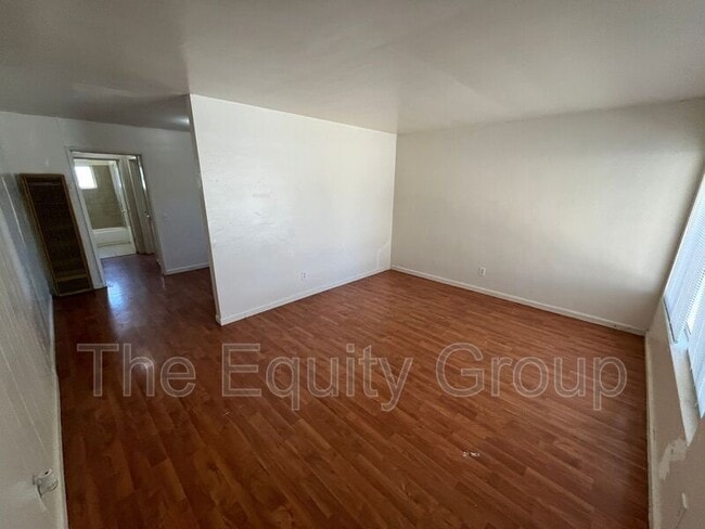 Building Photo - 415 W Westfield Ave