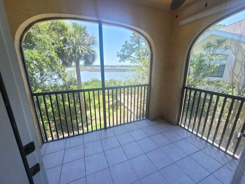 Primary Photo - 2431 Vista Cove Road Unit 2431