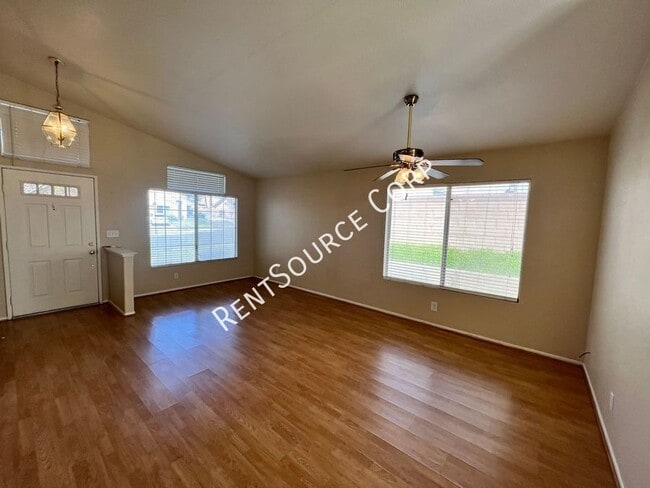 Foto del edificio - 3424 Amber St