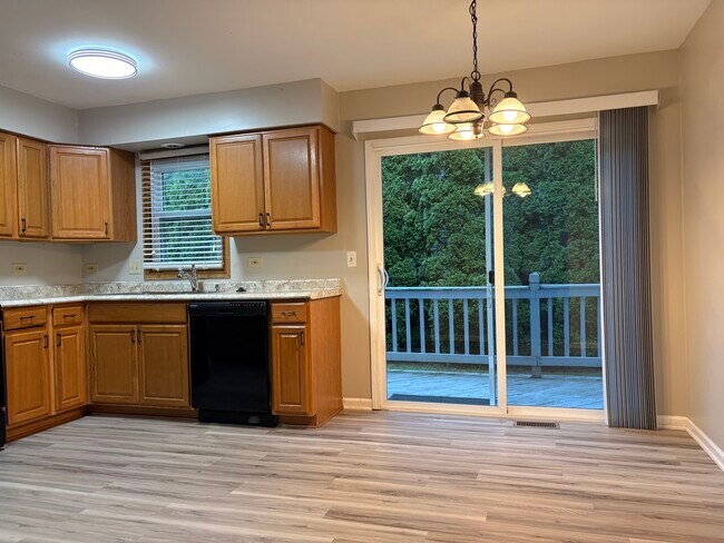Foto del edificio - 5431 Ebony Ct