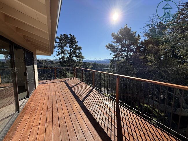 Foto del edificio - Impeccable Laureles Grade Estate Property with Valley Views