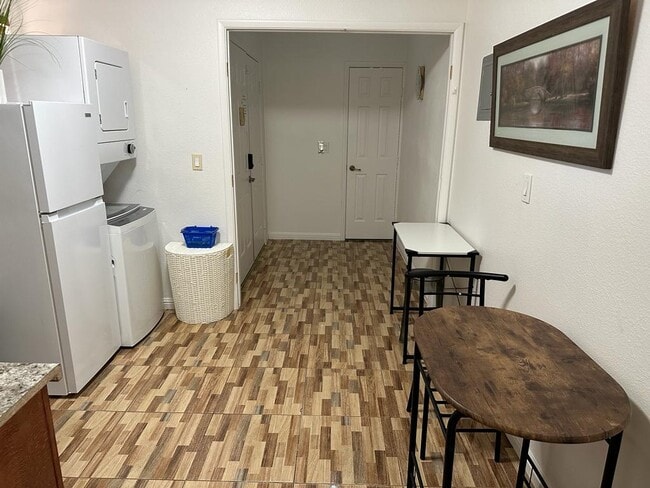 Foto del edificio - 2714 Briarcliff Ave