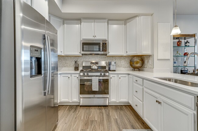 Kitchen - 10041 Ruffian Way
