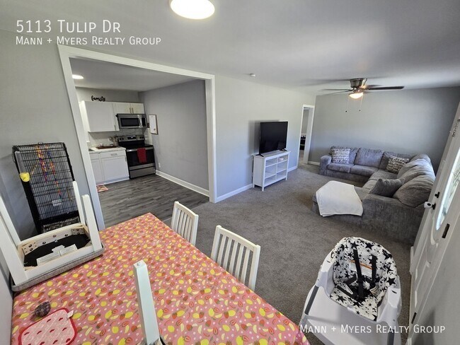 Foto del edificio - 5113 Tulip Dr
