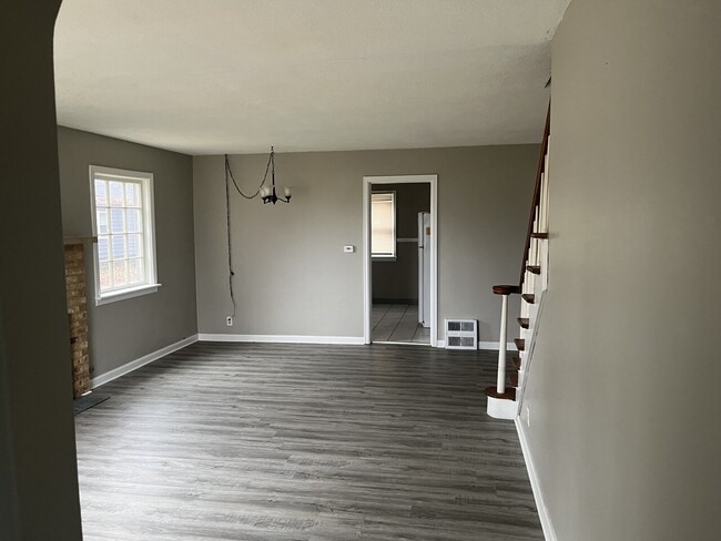 Building Photo - 52113 Clover Trail