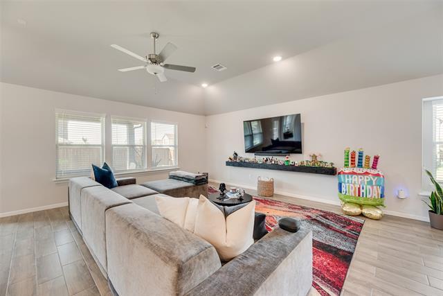 Foto del edificio - 8900 Bronze Meadow Dr