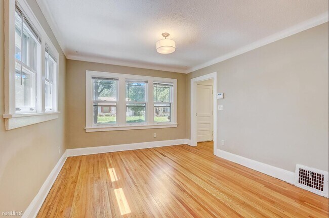 Building Photo - 4 br, 1 bath House - 3228 North Thomas Avenue