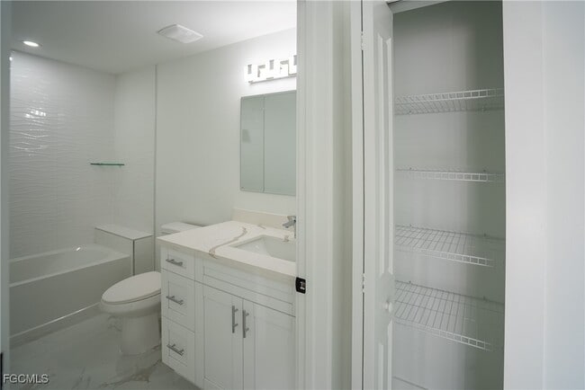 Building Photo - 4935 Leonard Blvd S