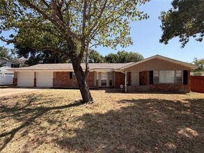 Building Photo - 5124 Bob Dr