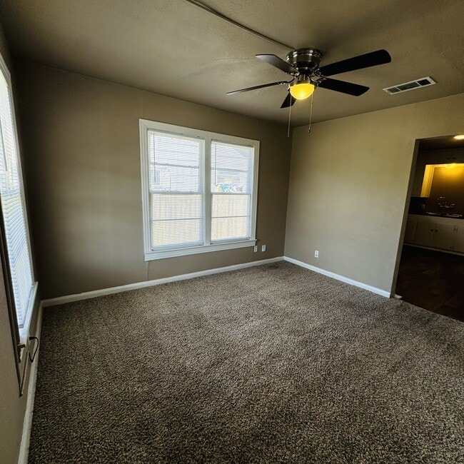 Building Photo - 1808 N 19th St