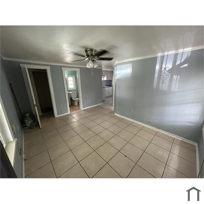 Foto del edificio - 1515 15th St W