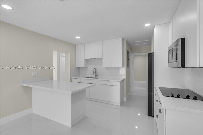 Foto del edificio - 2640 SW 30th Ct