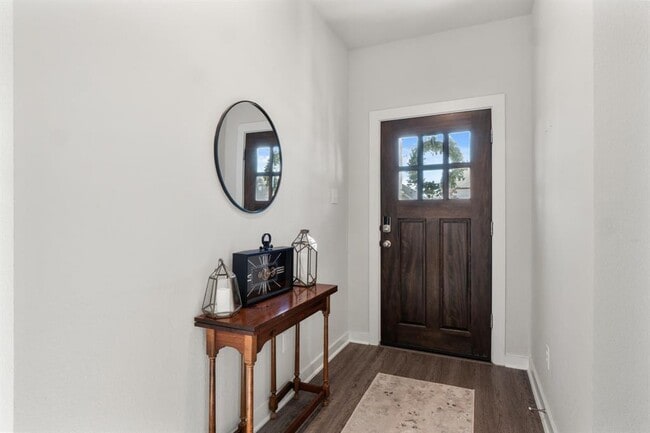 Building Photo - 716 Bridle Creek Dr