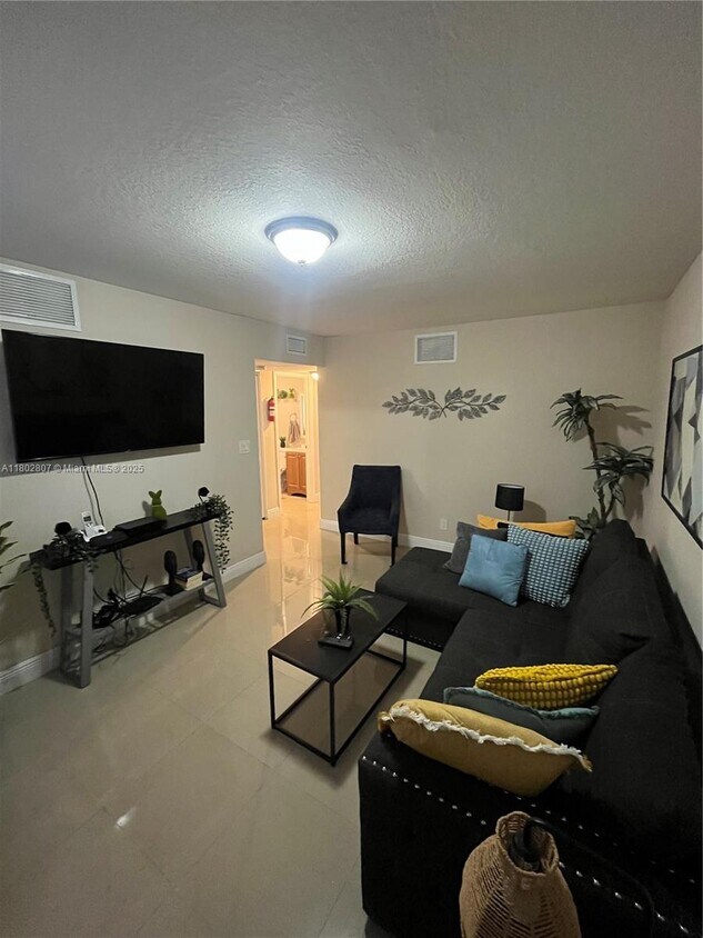 Foto principal - 441 NW 7th Terrace