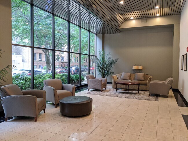 Foto del edificio - 2754 N Hampden Ct