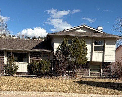 Foto del edificio - 5303 Meadowgreen Dr