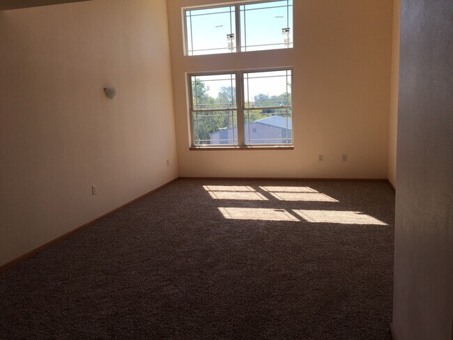 Building Photo - 6602 Scattergood Ln