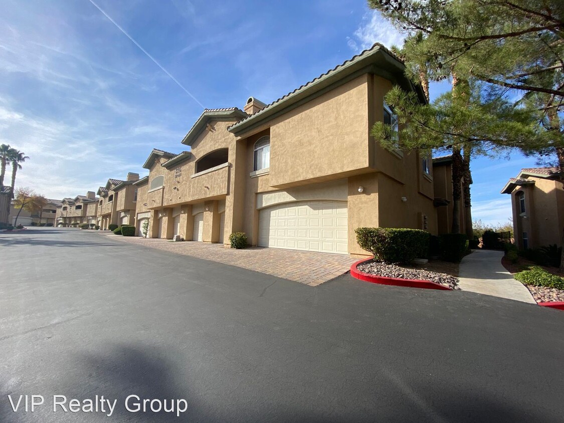 Primary Photo - 3 br, 2 bath House - 8716 Red Rio Drive #103