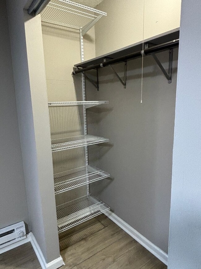 Foto del edificio - 1338 Barth Ave