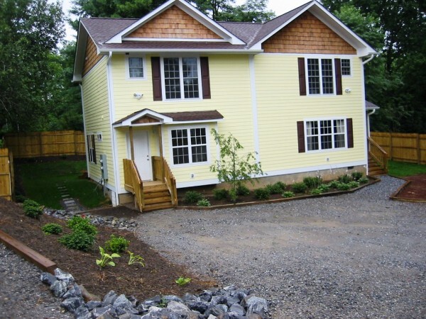 Building Photo - 92 Louisiana Ave