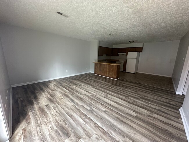 Building Photo - Lower level two bedroom apartment. Water/t...