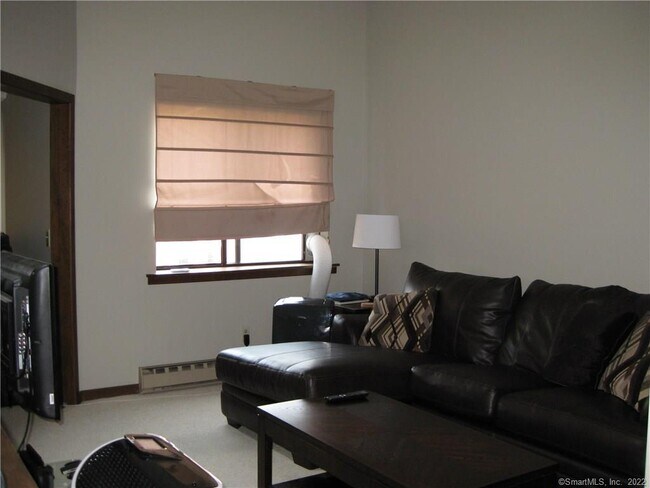 Foto del edificio - 295 Redstone Hill Rd