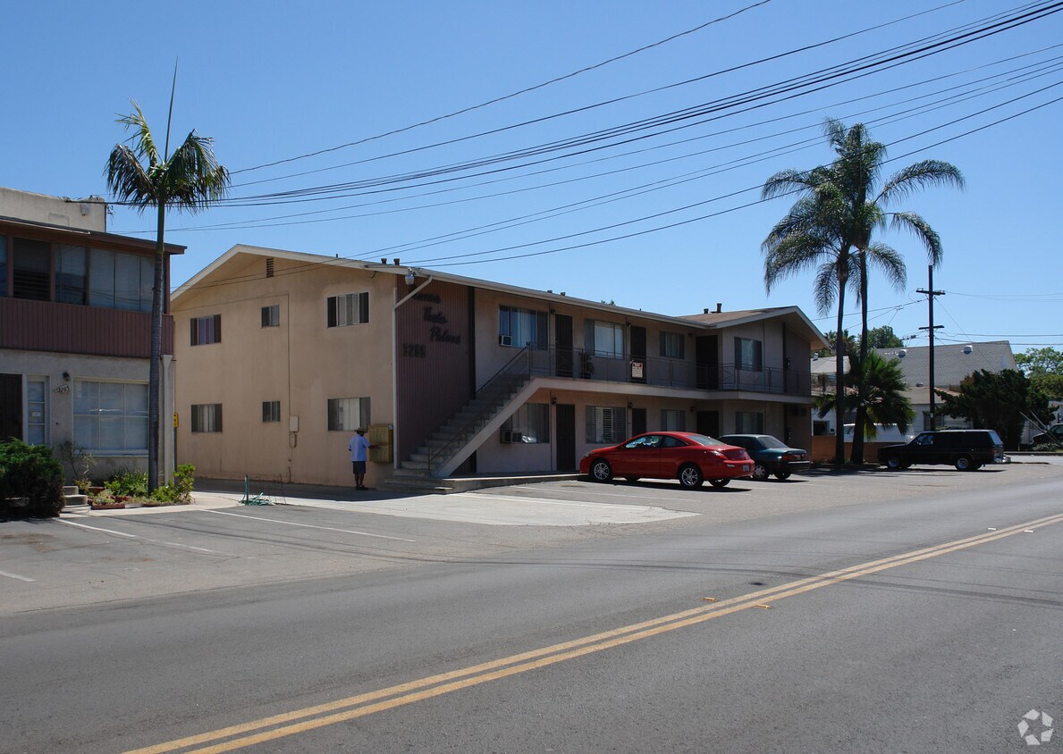 Foto del edificio - Buena Vista Palms