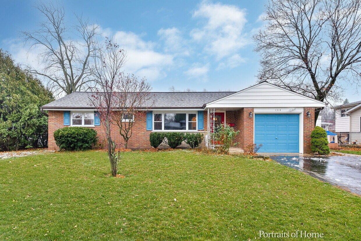1314 Wakeman Ave, Wheaton, IL 60187 House for Rent in Wheaton, IL
