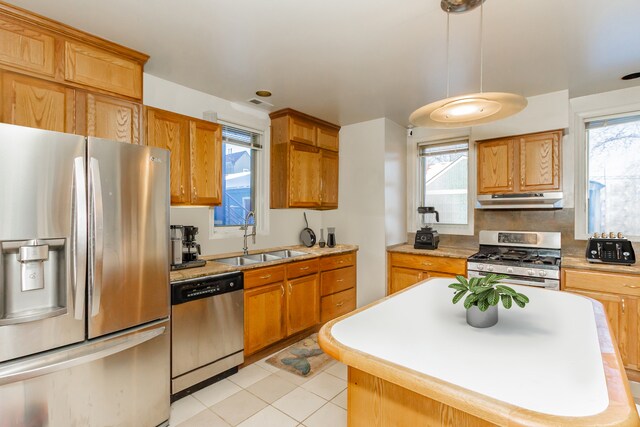 Building Photo - 1418 E 48th St