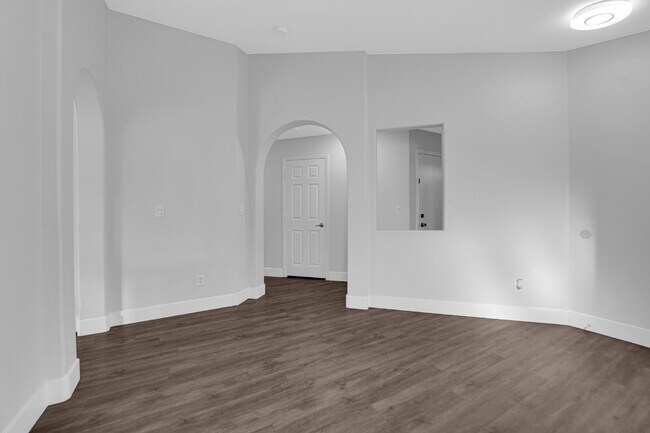 Building Photo - Charming 4-Bedroom Home in a Quiet Las Vegas Community!