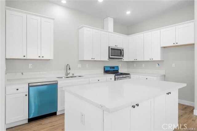 Foto del edificio - 1341 E 8th St